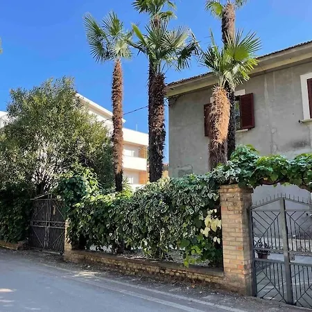 公寓 In Pineta 佩斯卡拉